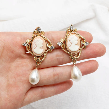 Vintage Pop Pearl Earrings