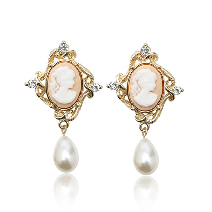 Vintage Pop Pearl Earrings