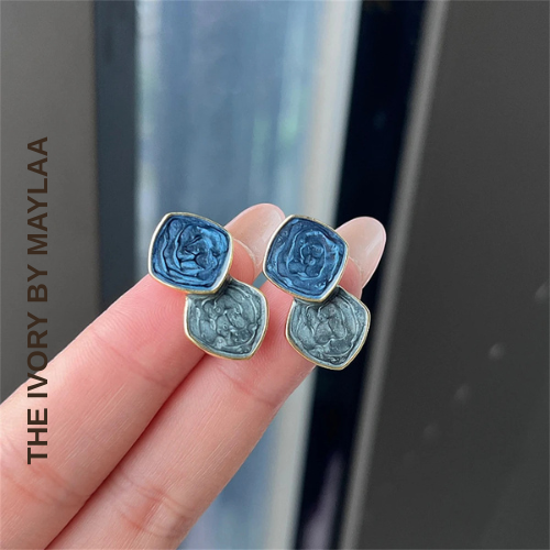 Blue Zirco Stud Earrings