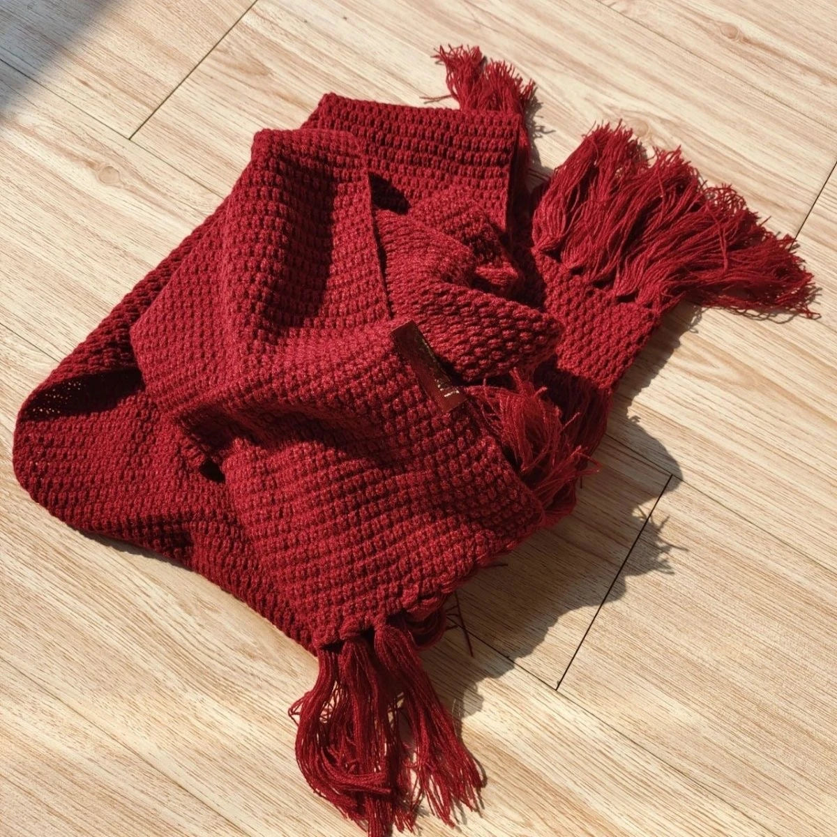 Taylor'S Red Scarf