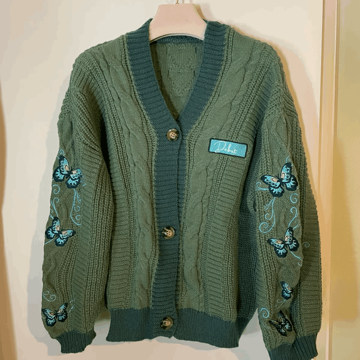 Youthful-looking Loose Casual Cardigan